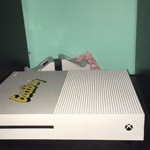 Xbox One S